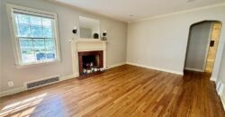 818 East Street, Parkville, MO 64152