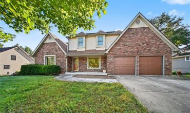 7605 NW Roberts Road, Weatherby Lake, MO 64152