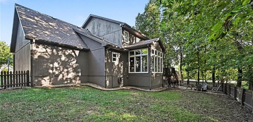 7645 N Lucerne Court, Kansas City, MO 64151