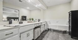 7645 N Lucerne Court, Kansas City, MO 64151