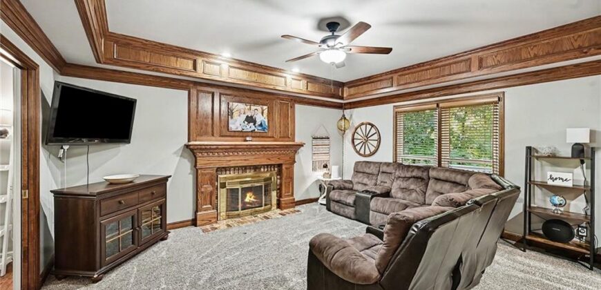 7645 N Lucerne Court, Kansas City, MO 64151