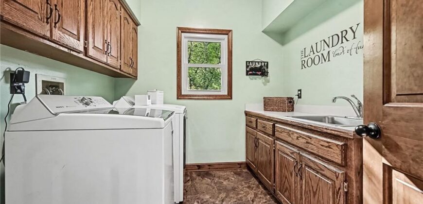 7645 N Lucerne Court, Kansas City, MO 64151