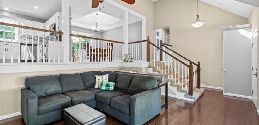 4511 NW APACHE Drive, Riverside, MO 64150