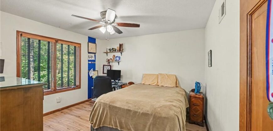 8225 NW Weatherby Drive, Weatherby Lake, MO 64152