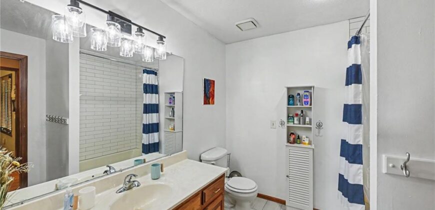 8225 NW Weatherby Drive, Weatherby Lake, MO 64152