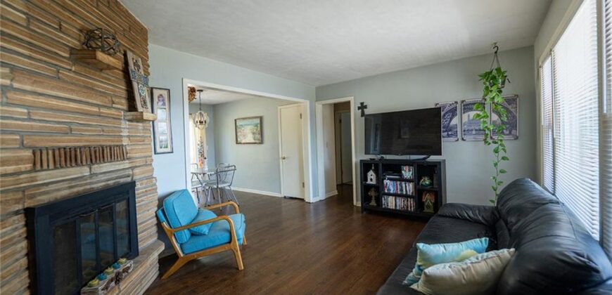 136 NW North Shore Drive, Kansas City, MO 64151