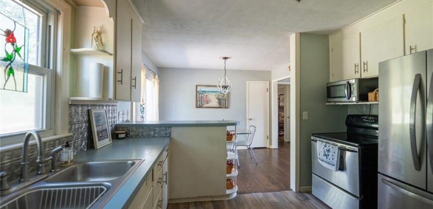 136 NW North Shore Drive, Kansas City, MO 64151