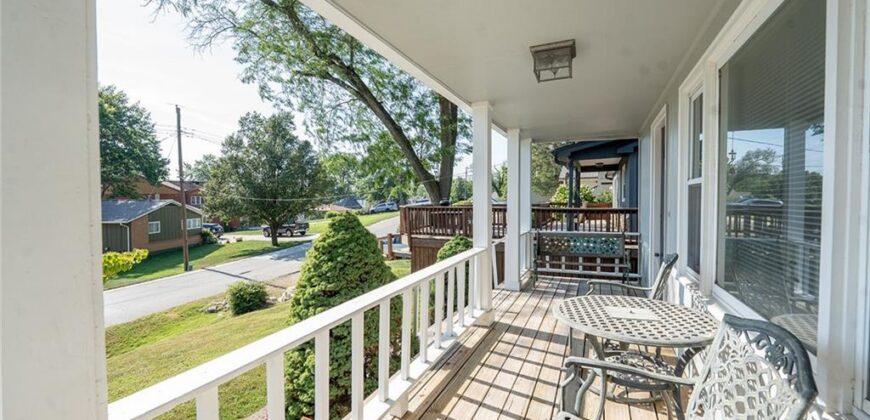 136 NW North Shore Drive, Kansas City, MO 64151