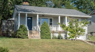 136 NW North Shore Drive, Kansas City, MO 64151