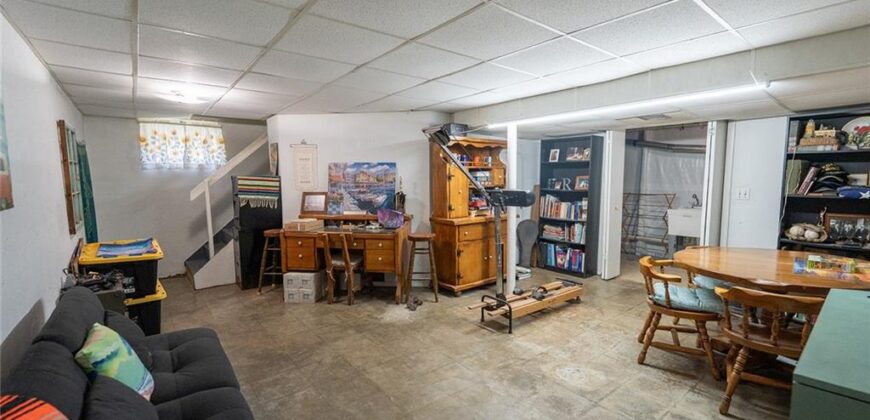 136 NW North Shore Drive, Kansas City, MO 64151