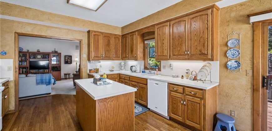 7418 N PROSPECT Avenue, Gladstone, MO 64119