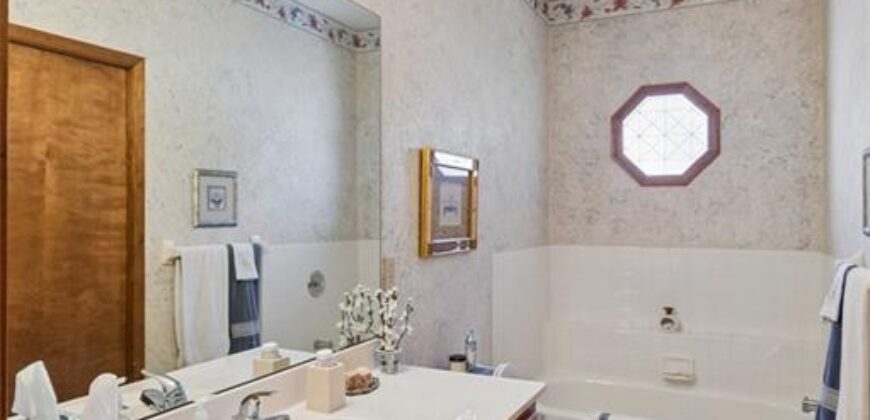 7418 N PROSPECT Avenue, Gladstone, MO 64119