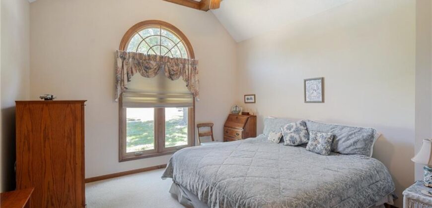 7418 N PROSPECT Avenue, Gladstone, MO 64119