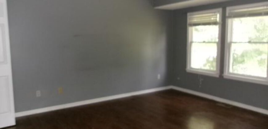 10507 N Central Street, Kansas City, MO 64155