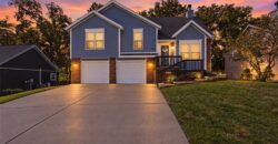 207 Lakeview Drive, Smithville, MO 64089