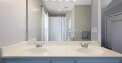 207 Lakeview Drive, Smithville, MO 64089