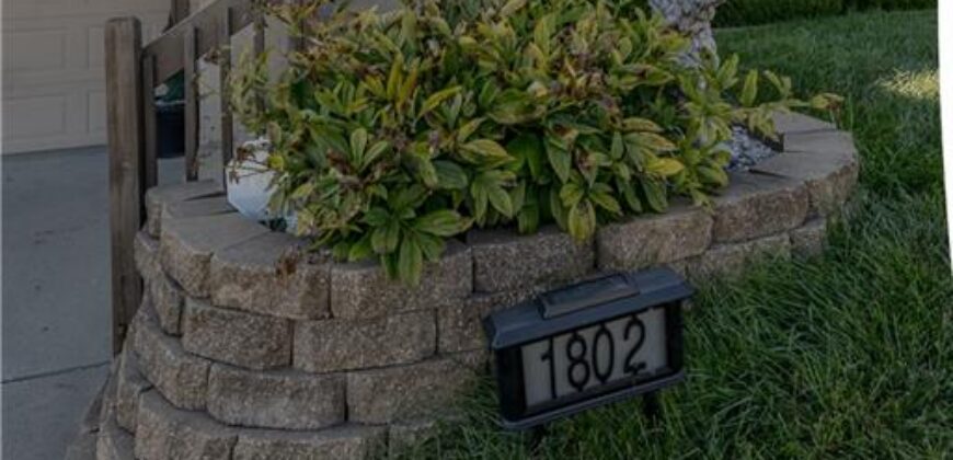 1802 Lauren Lane, Kearney, MO 64060