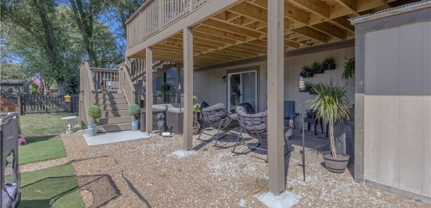 1802 Lauren Lane, Kearney, MO 64060