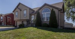 1802 Lauren Lane, Kearney, MO 64060