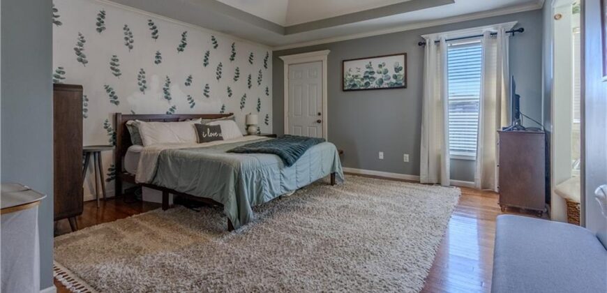 1802 Lauren Lane, Kearney, MO 64060