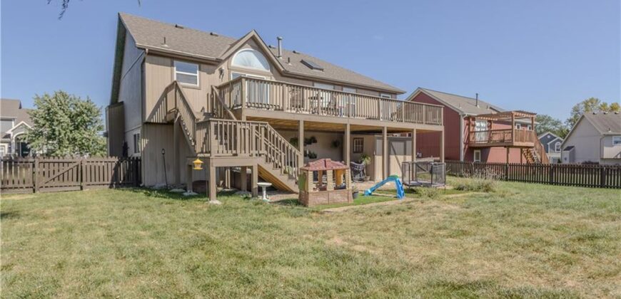 1802 Lauren Lane, Kearney, MO 64060