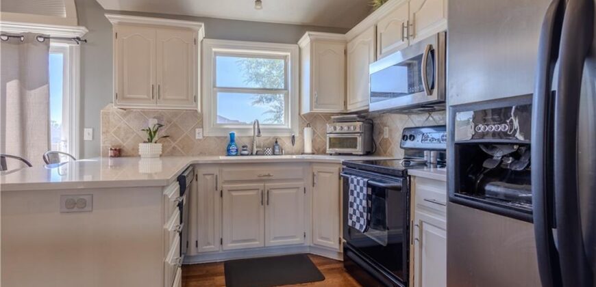 1802 Lauren Lane, Kearney, MO 64060
