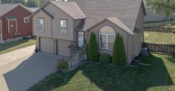 1802 Lauren Lane, Kearney, MO 64060