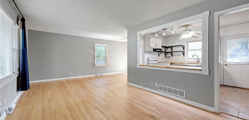 3421 N Chelsea Avenue, Kansas City, MO 64117