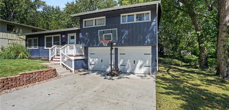 2208 NE 60th Terrace, Gladstone, MO 64118