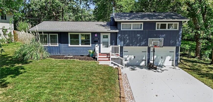 2208 NE 60th Terrace, Gladstone, MO 64118