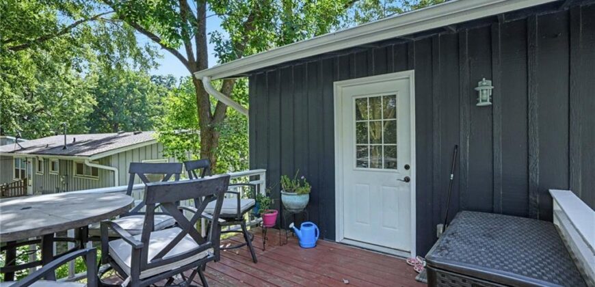 2208 NE 60th Terrace, Gladstone, MO 64118
