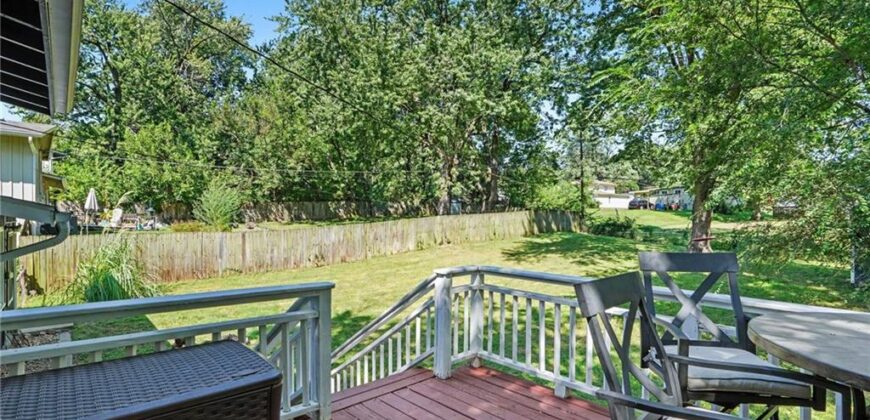 2208 NE 60th Terrace, Gladstone, MO 64118