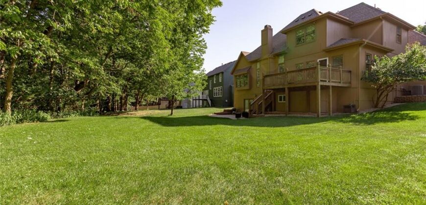 9031 N Manning Avenue, Kansas City, MO 64157