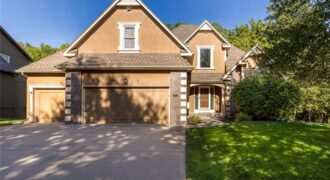 9031 N Manning Avenue, Kansas City, MO 64157