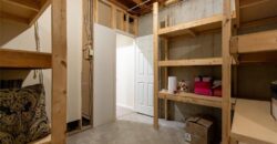9031 N Manning Avenue, Kansas City, MO 64157