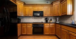 9031 N Manning Avenue, Kansas City, MO 64157