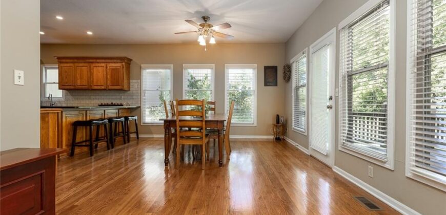 9031 N Manning Avenue, Kansas City, MO 64157
