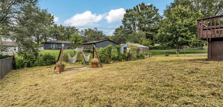 516 NW 80th Terrace, Kansas City, MO 64118