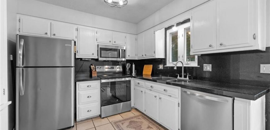 15 Village Circle Drive, Platte City, MO 64079