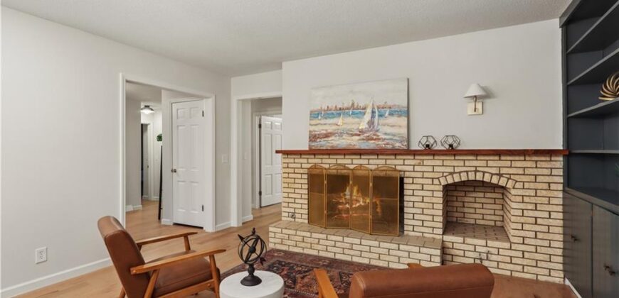 2 Maple Circle, Smithville, MO 64089