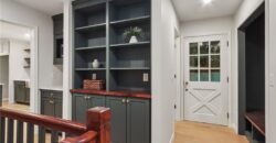 2 Maple Circle, Smithville, MO 64089