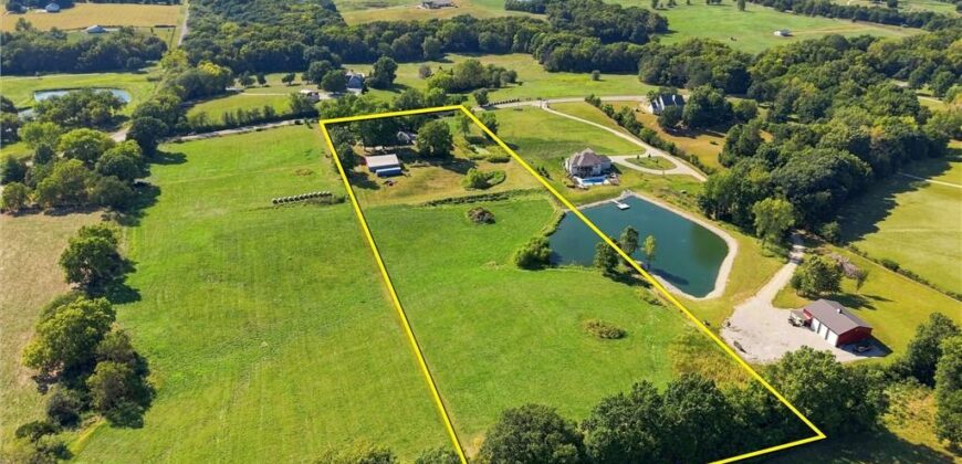 16413 Quinn Road, Smithville, MO 64089