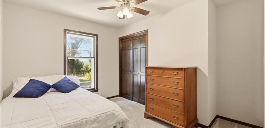 16413 Quinn Road, Smithville, MO 64089