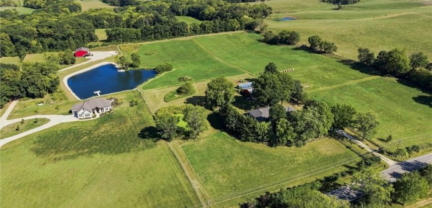 16413 Quinn Road, Smithville, MO 64089