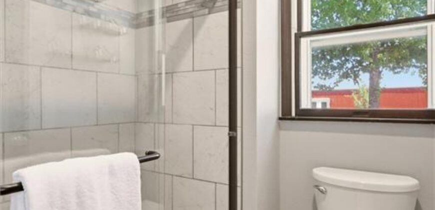 16413 Quinn Road, Smithville, MO 64089