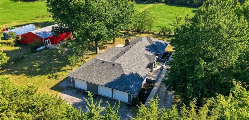 16413 Quinn Road, Smithville, MO 64089