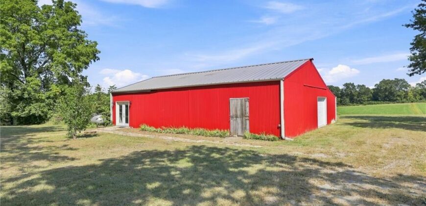 16413 Quinn Road, Smithville, MO 64089