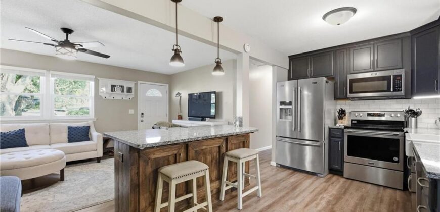 209 Lee Drive, Liberty, MO 64068