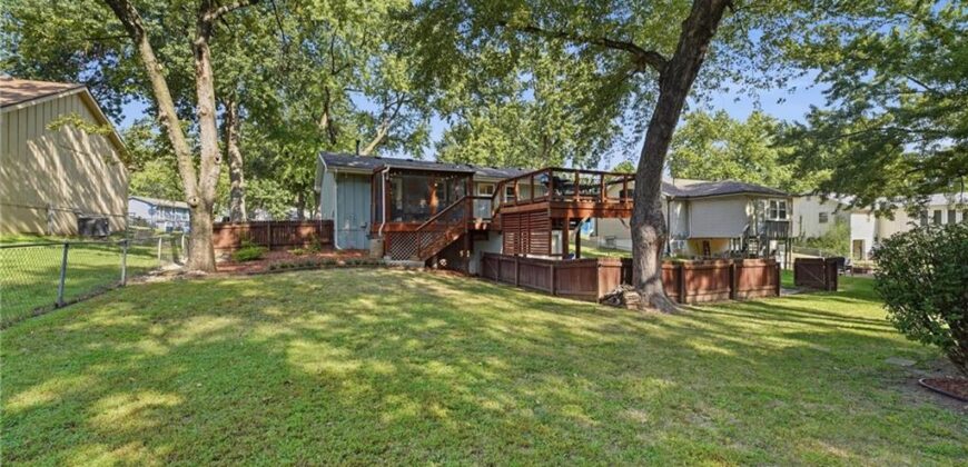 209 Lee Drive, Liberty, MO 64068