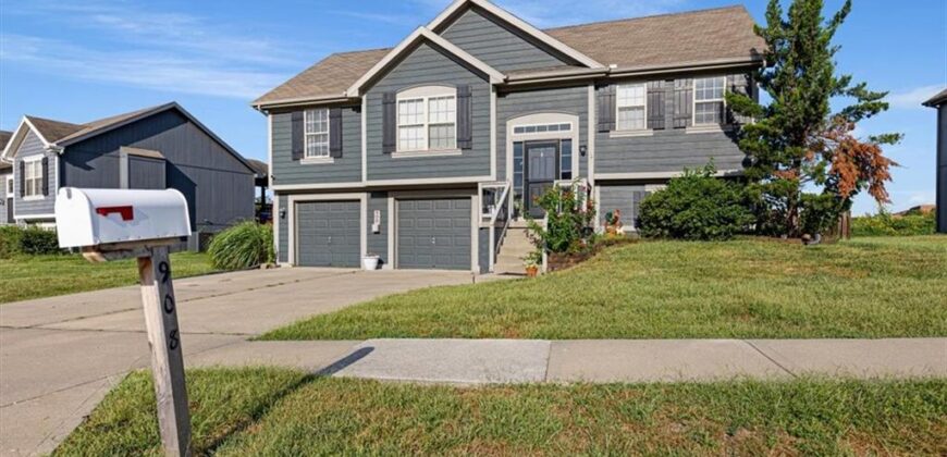 908 N Birch Street, Kearney, MO 64060